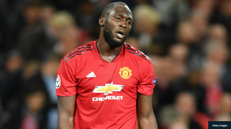Romelu Lukaku mis de cote